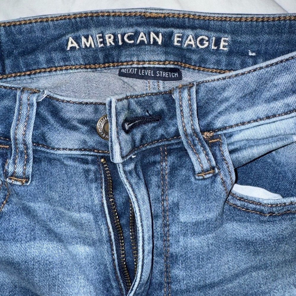 Distressed Blue Jeans - Picture 4 of 7